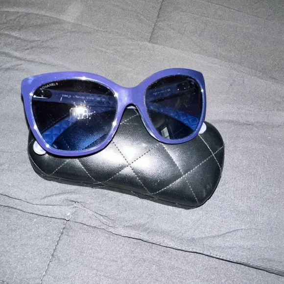 Navy blue and brown, authentic Chanel sunglasses main image 5